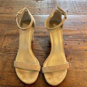 Stuart Weitzman tan suede pumps. Size 6
